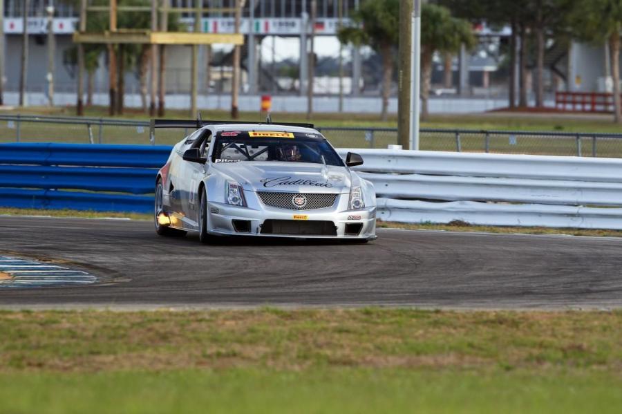  Cadillac CTS-V Coupe Race Car 2011 года  (фото 44 из 46)